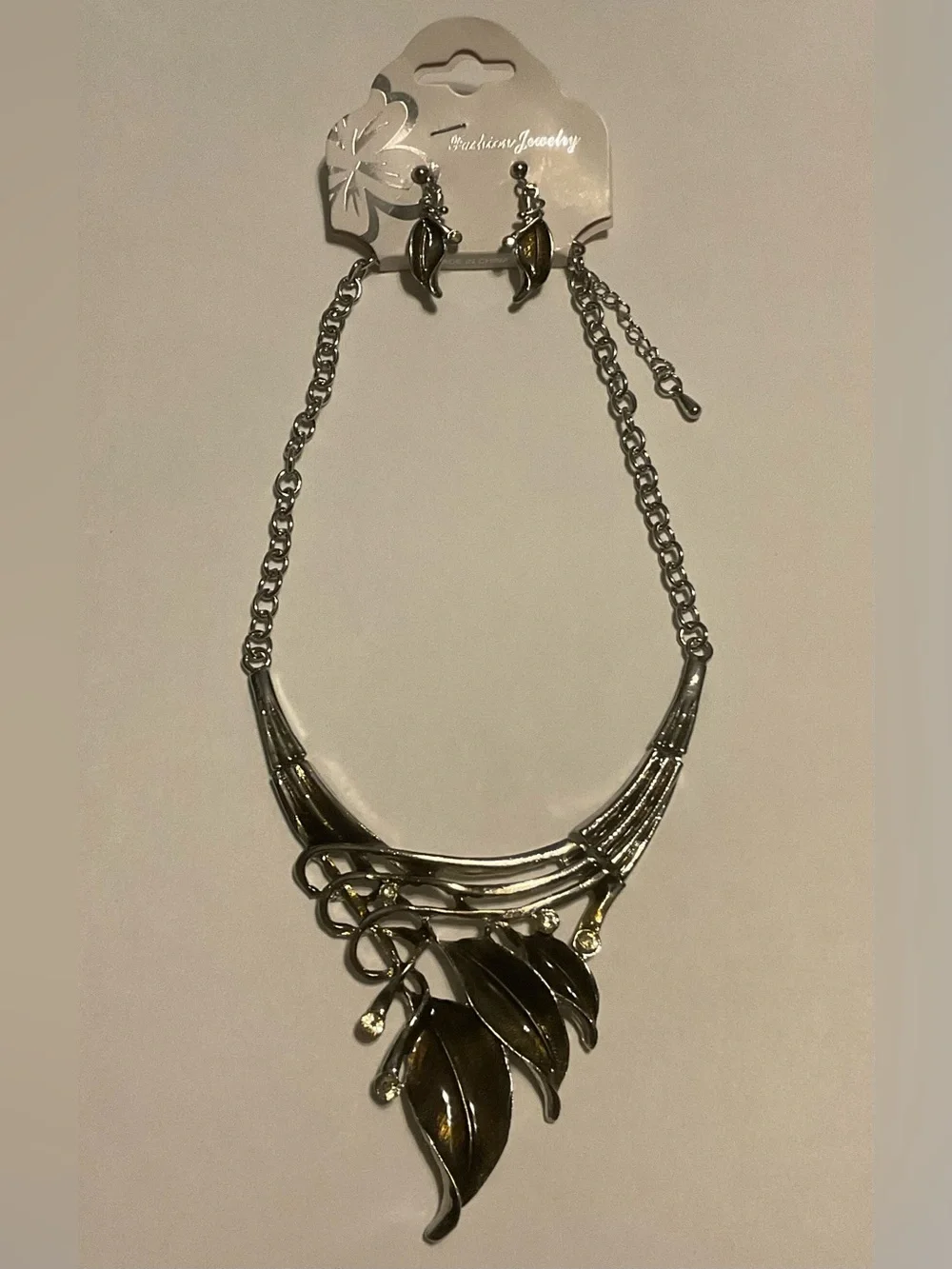 Fashion Jewelry Silver Tone Golden Leaf Crystal Necklace & Earrings Set